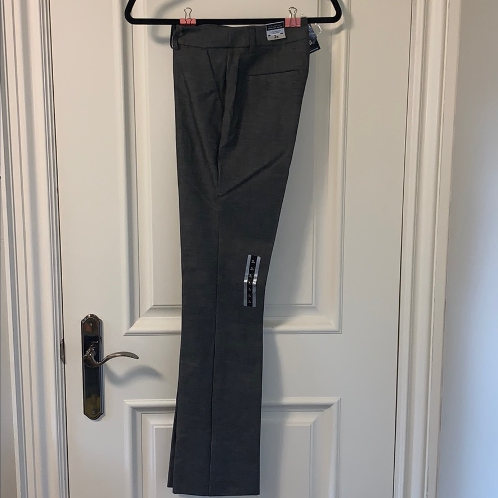 NWT Ladies grey Express columnist pant (2R)
